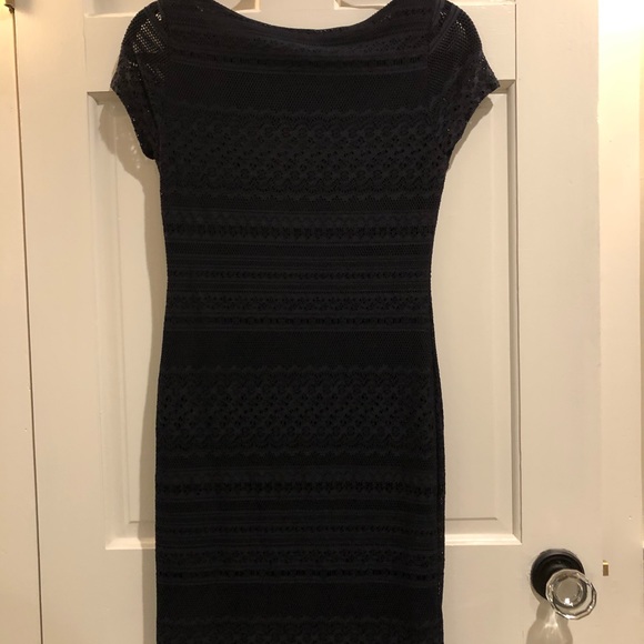 BANANA REPUBLIC GORGEOUS STRETCH THICK LACE DRESS - Picture 3 of 4